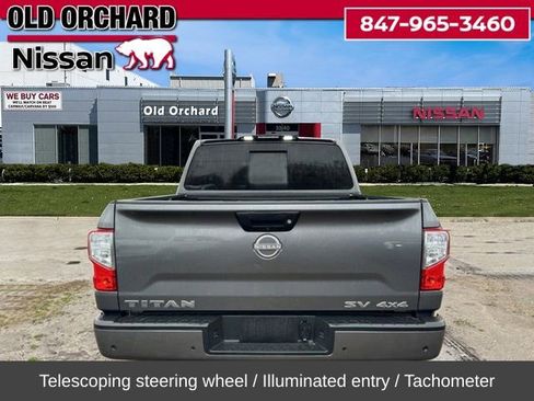 Used 2023 Nissan Titan SV image 7