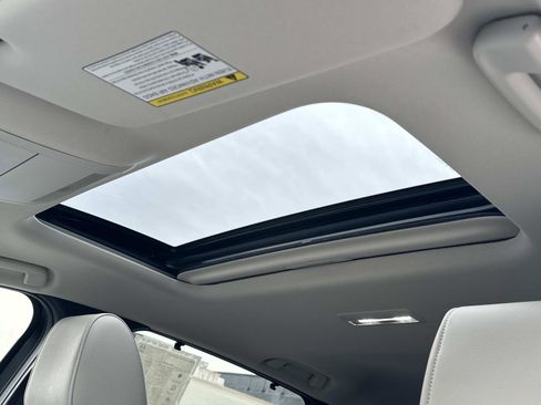 Certified 2025 MAZDA CX-90 Plug-In Hybrid w/ Preferred image 18