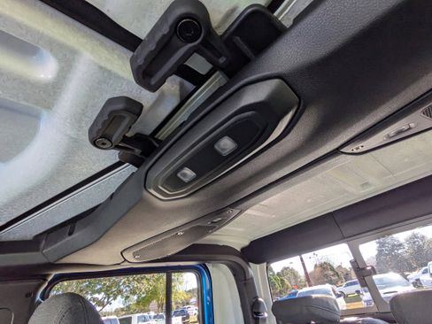 New 2026 Jeep Gladiator Sport image 22