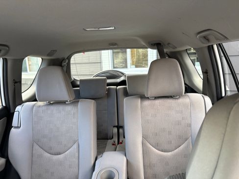 Used 2012 Toyota RAV4 4WD w/ Value Pkg image 38