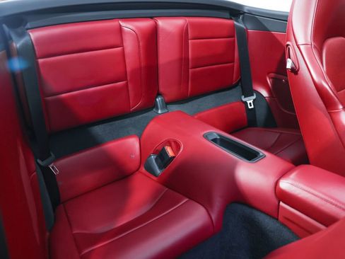 Used 2019 Porsche 911 Turbo image 32