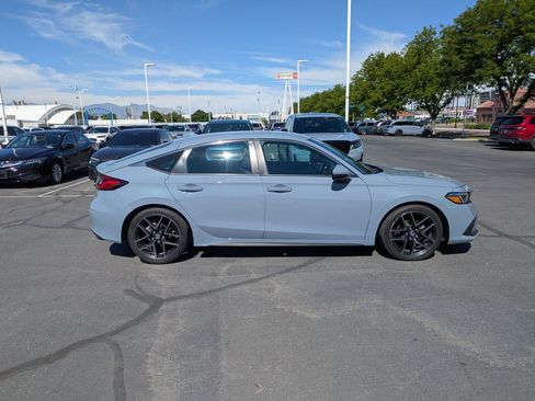 Used 2023 Honda Civic Sport Touring image 2