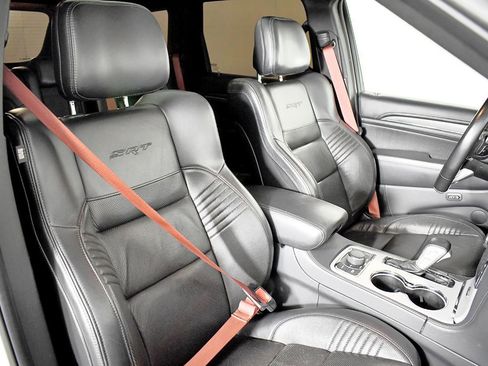 Used 2019 Jeep Grand Cherokee SRT image 45