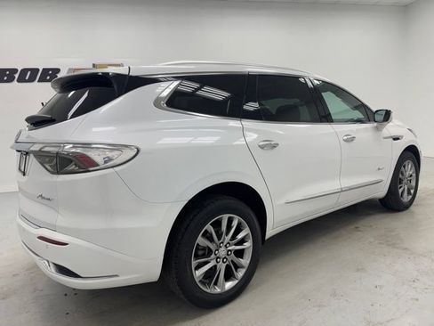 Used 2023 Buick Enclave Avenir AWD/4WD image 5