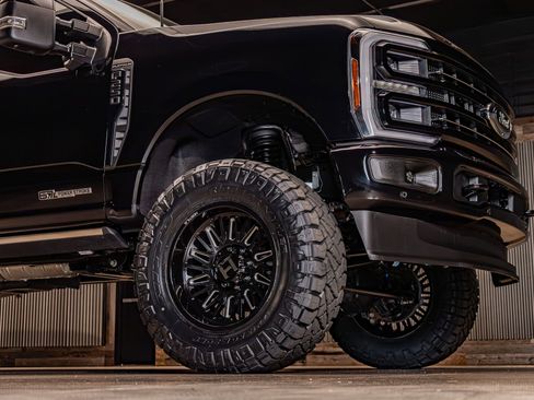 Used 2026 Ford F250 Platinum image 12