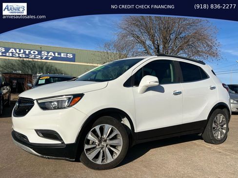 Used 2019 Buick Encore Preferred FWD image 1