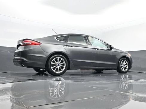 Certified 2017 Ford Fusion SE FWD image 26