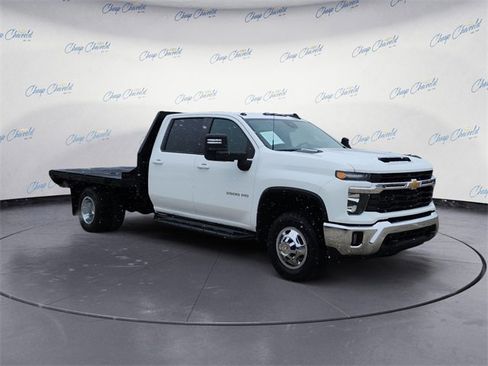 Used 2024 Chevrolet Silverado 3500 LT w/ Convenience Package image 7