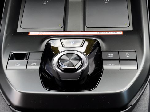 New 2026 Toyota C-HR AWD/4WD image 36