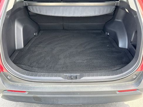 Used 2022 Toyota RAV4 XLE image 18