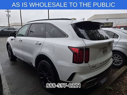 Used 2021 Kia Sorento SX FWD image 2
