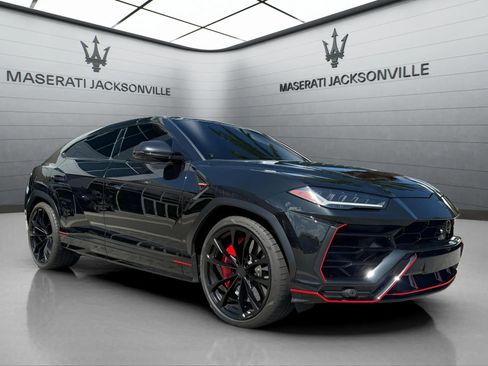 Used 2021 Lamborghini Urus AWD/4WD image 16