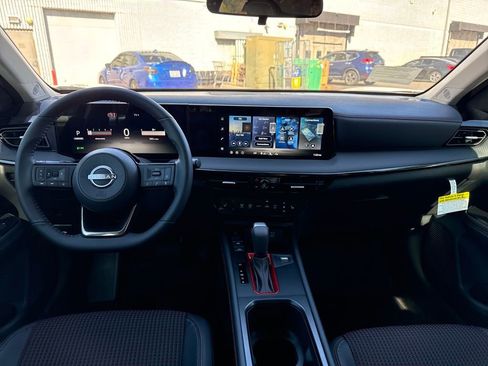 New 2026 Nissan Kicks SR w/ SR Premium Package image 12