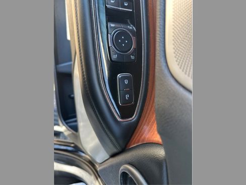 Used 2019 Lincoln Navigator Reserve AWD/4WD image 15
