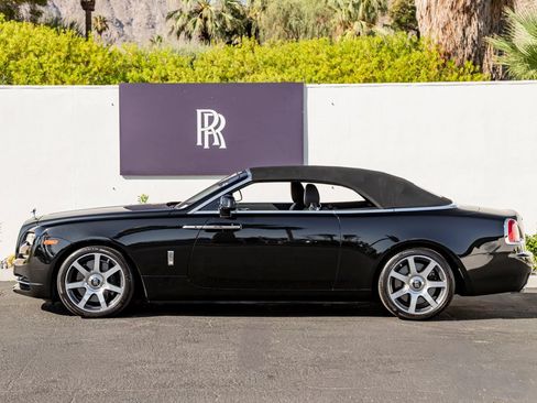 Certified 2018 Rolls-Royce Dawn RWD image 3