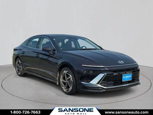Certified 2025 Hyundai Sonata SEL FWD image 1