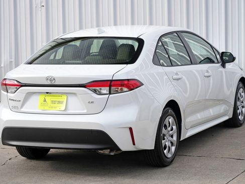 Used 2025 Toyota Corolla LE image 44