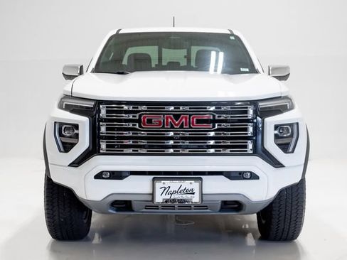 Used 2024 GMC Canyon Denali AWD/4WD image 4