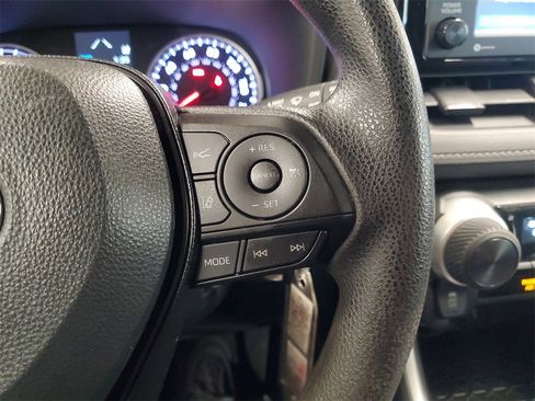 Certified 2022 Toyota RAV4 LE image 21