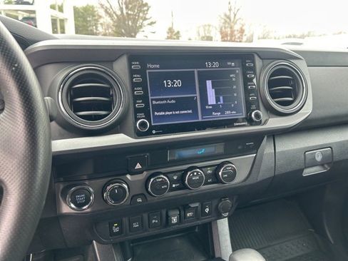 Used 2021 Toyota Tacoma TRD Off-Road w/ Technology Package image 22