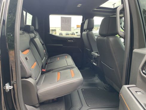 Used 2023 GMC Sierra 1500 AT4 w/ AT4 Premium Package AWD/4WD image 32
