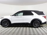 Used 2025 Ford Explorer ST image 3