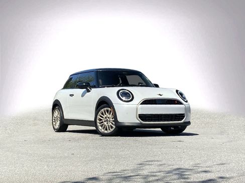 New 2026 MINI Cooper S image 2