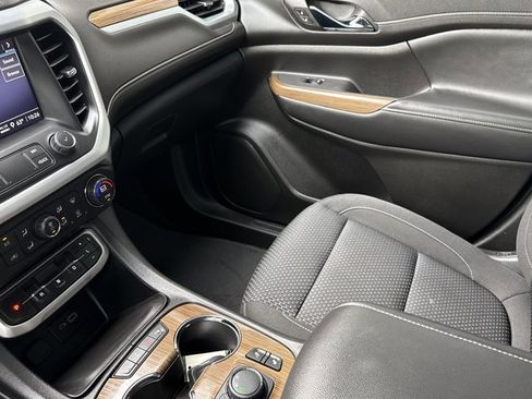 Used 2022 GMC Acadia SLE w/ Driver Convenience Package image 24