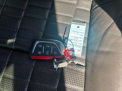 Used 2023 Cadillac Escalade ESV V w/ Heavy-Duty Trailer Package image 41