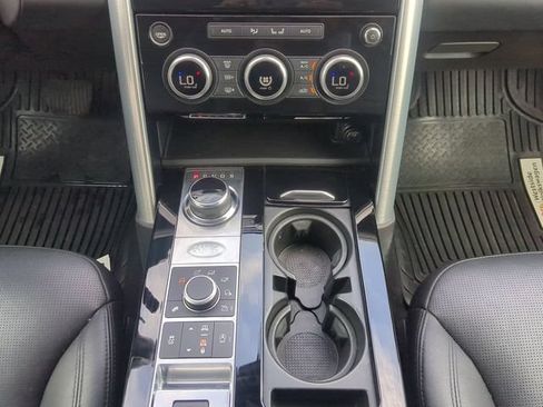 Used 2020 Land Rover Discovery HSE AWD/4WD image 23