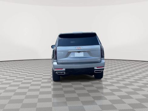 Used 2026 Cadillac Escalade Luxury w/ LPO, Floor Liner Package AWD/4WD image 7