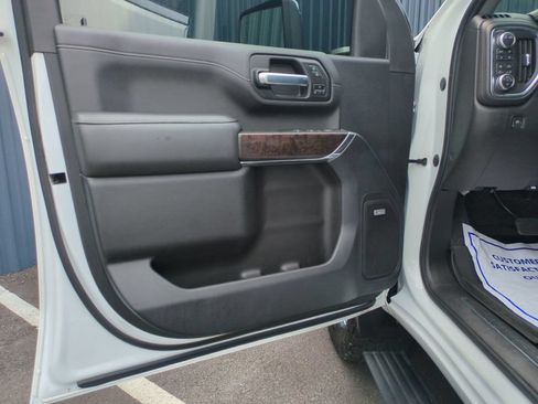 Used 2022 GMC Sierra 2500 Denali AWD/4WD image 11