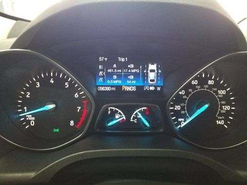 Used 2017 Ford Escape Titanium w/ Equipment Group 301A AWD/4WD image 10