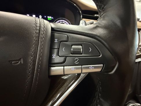 Used 2024 Cadillac XT6 Sport w/ LPO, ONYX Package AWD/4WD image 19