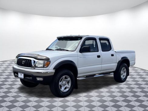 Used 2002 Toyota Tacoma PreRunner RWD image 3