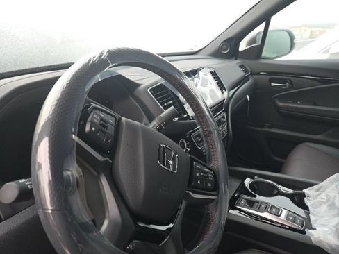 New 2026 Honda Ridgeline Black Edition image 15