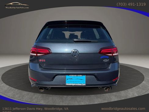 Used 2019 Volkswagen Golf 4-Door image 4