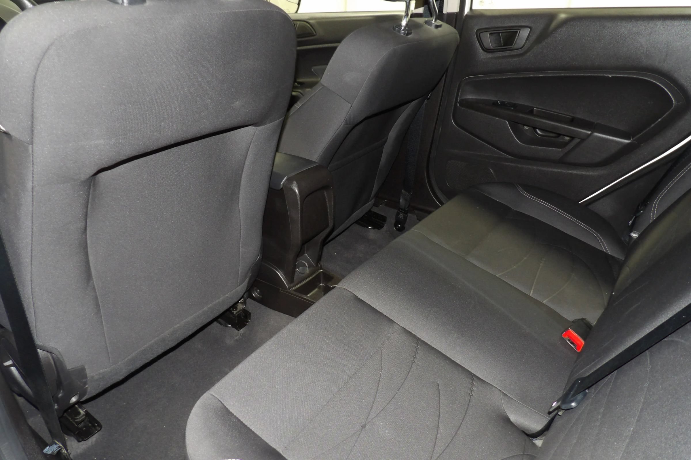 Used 2019 Ford Fiesta SE FWD image 8