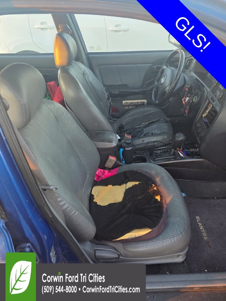 Used 2005 Hyundai Elantra GLS FWD image 2