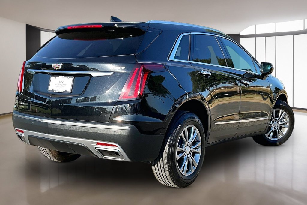 Used 2023 Cadillac XT5 Premium Luxury AWD/4WD image 2
