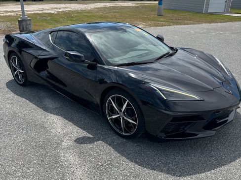 Used 2023 Chevrolet Corvette Stingray Coupe w/ 1LT image 4