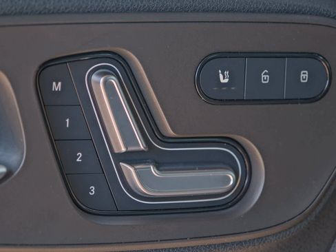 Used 2024 Mercedes-Benz Sprinter 2500 image 25