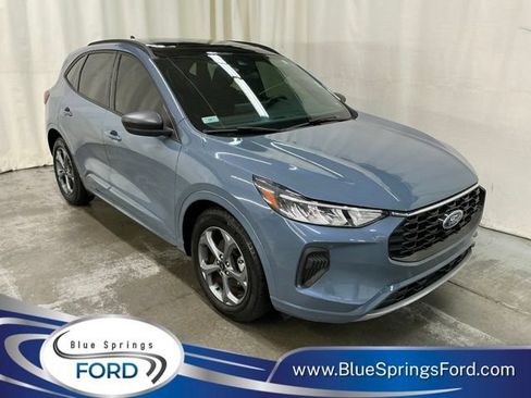 Used 2023 Ford Escape ST-Line w/ Tech Pack #1 FWD image 1