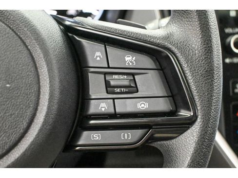 Used 2025 Subaru Crosstrek 2.5i Premium AWD/4WD image 25