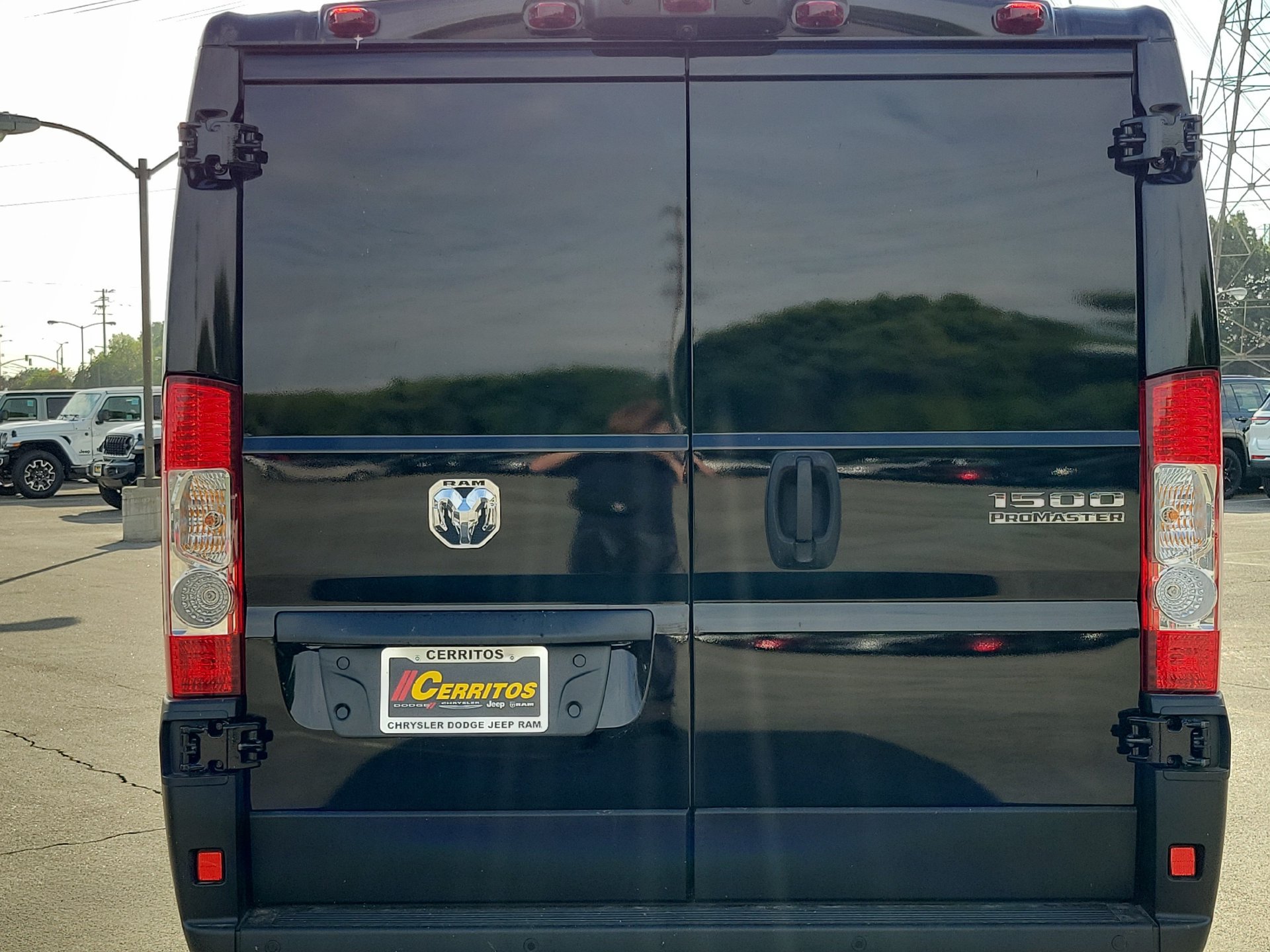 New 2027 RAM ProMaster 1500 w/ Quick Order Package 22G SLT FWD image 3