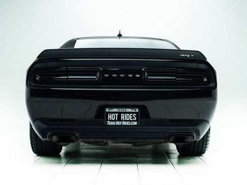 Used 2016 Dodge Challenger SRT Hellcat RWD image 17