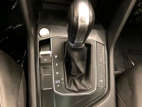 Used 2019 Volkswagen Tiguan SEL image 22