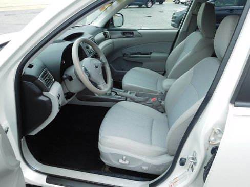 Used 2012 Subaru Forester 2.5X Premium w/ All-Weather Pkg image 10