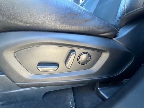 Used 2023 Ford Explorer ST image 31