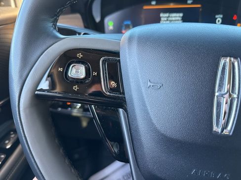 Certified 2023 Lincoln Corsair Reserve image 39